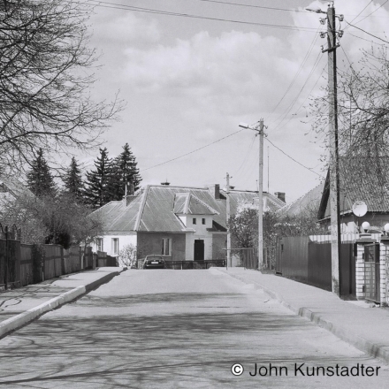 Polish-Era-1924-Functionalist-Style-House-in-Residential-Community-for-Local-Functionaries--uradavaja kalonia-Stoubtsy-2018-2018088b_14A
