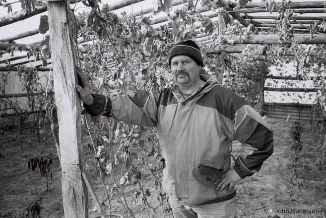 Winemaker-Mikalaj-Amjal'chuk-Khorsk-2015-2015366b-4A