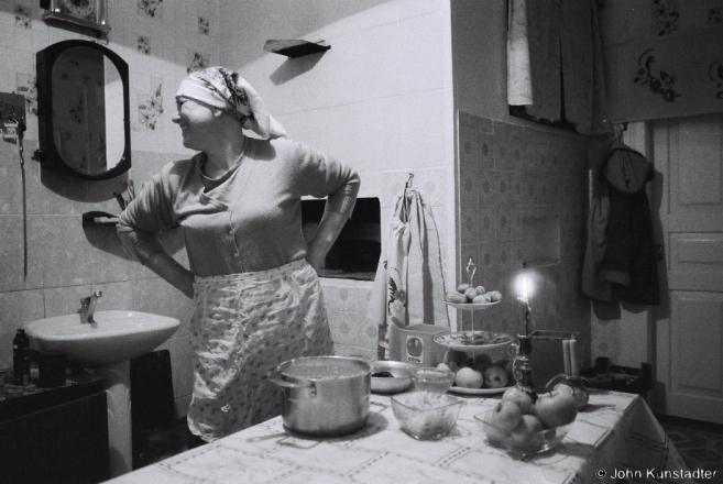 5b.Preparing bliny Batter, Kuts'tsja, Tsjerablichy 2017,2017004- (F1100028
