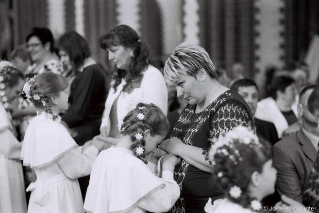 5c.Pledging Love and Obedience to One's Parents, First Communion, Shylavichy 2015, F1070032(2015158-