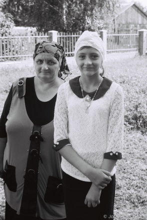 5d.Portraits of Polesia - Grandparents and Grandchildren, Jablychny Spas, Tsjerablichy 2017, 2017204-(2) (F1050018