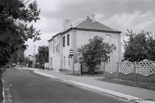 Polish-Era-Administrative-Building-in-Functionalist-Style-Ljeninskaja-Street-48-Stoubtsy-2017-2017130a-22A