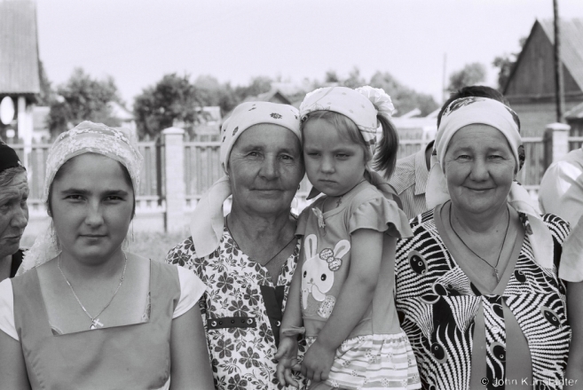 5e.Portraits of Polesia - Grandparents and Grandchildren, Jablychny Spas, Tsjerablichy 2017, 2017204- (F1050021