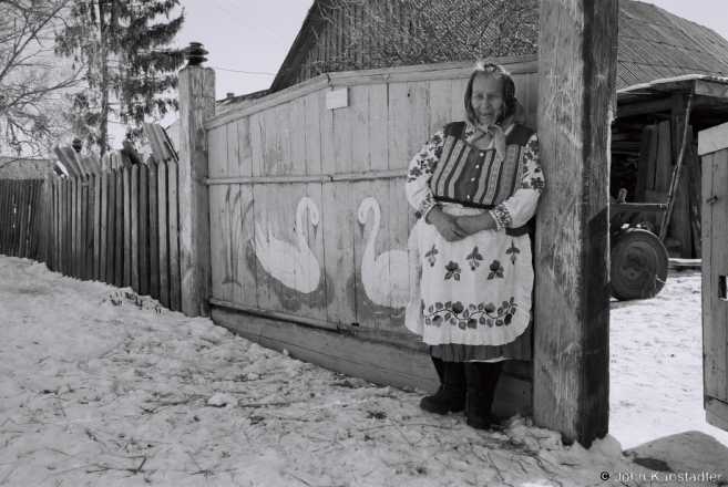 Aljena Karas at Her Gate, Daniljevichy 2015, 2015044a-16A.jpg