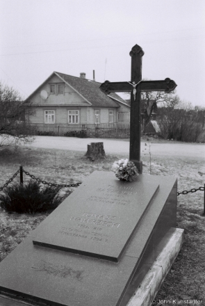 6.Monument to Tamash Vauzhetski, Vidzy 2018, 2018004c- (F1000026