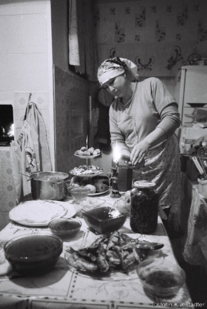 6.Preparation of Orthodox Christmas Eve Meal (kuts'tsja), Tsjerablichy 2017, 2017005-32