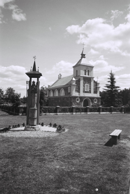 6a.Churches-of-Belarus-CDXXVIII-R.C.-Church-of-St.-Linus-1910-Pjeljasa-2014-2014246-26