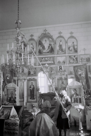 6b.Cleaning the Church for the Patronal Feast of the Resurrection, Tsjerablichy 2015, 2015107-23A