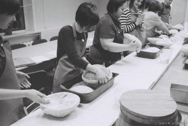 7.Correctly Tipping the Shaped Dough into Baking Pans, Mjensk 2016, 2016113- (F1120031