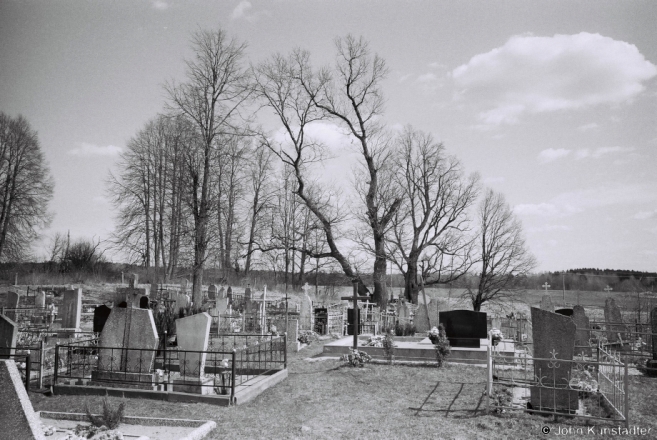 7a.Cemetery-Looking-East-Jabravichy-2017-2017042b-25A