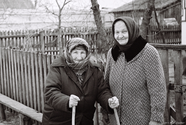 8.Granny Maryja and a Neighbor, Tsjerablichy 2016, 2016082d-26A (000057