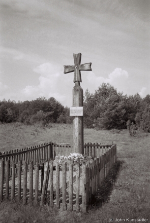 8a.Memorial-to-Unknown-Polish-Solder-Fallen-in-1919-21-War-against-the-Bolsheviks-Pjeski-2013-2013154-5A