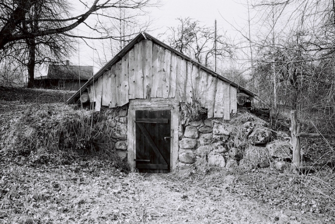 8b.Old-Root-Cellar-Asany-2016-2016115-19A