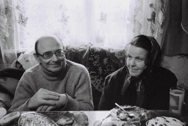 Granddad Vasil' and Granny Vjera, Tsjerablichy 2015, F1080011(2015013a-