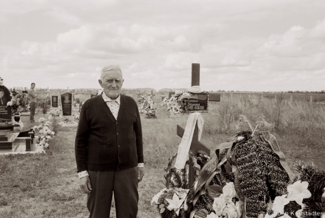 9.У-магілы-жонкі-Кацярыны-Яблычны-Спас-2015-г.-2015291-1A