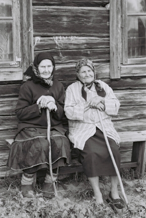 9.Babulja Nadzja Jaromich & Babulja Prosja, Tsjerablichy 2011, 2011290b-32A