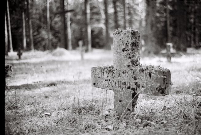 9f.World-War-I-Cemeteries-LXVI-German-WWI-Cemetery-on-Outskirts-of-Markoutsy-2016-2016167-2A