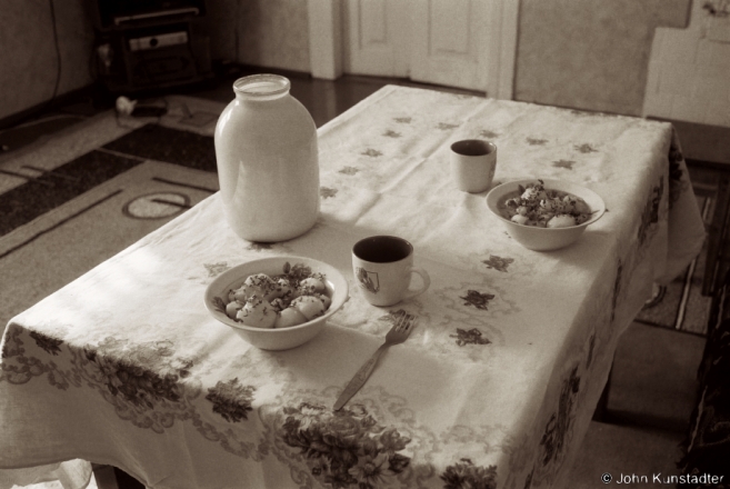 Lunch after an Autumn Day in the Pripet Marshes, Tsjerablichy 2010, 2010295-21 (F1120022