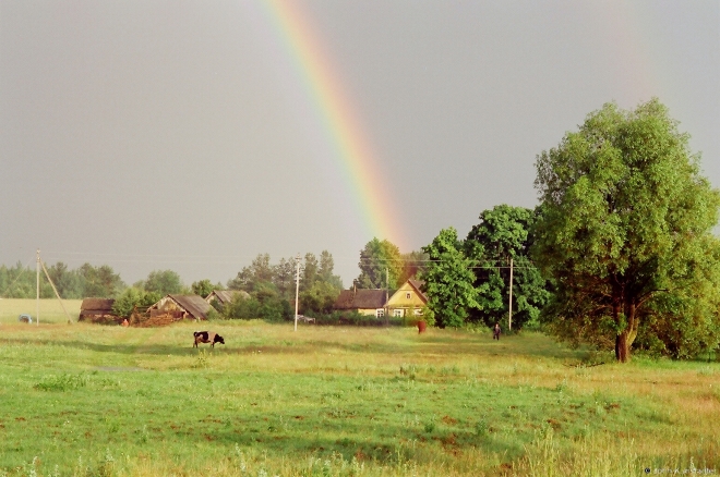 Double Rainbow nr. Puzyry (Mjadzjel' District) 2001, 2001158a-03