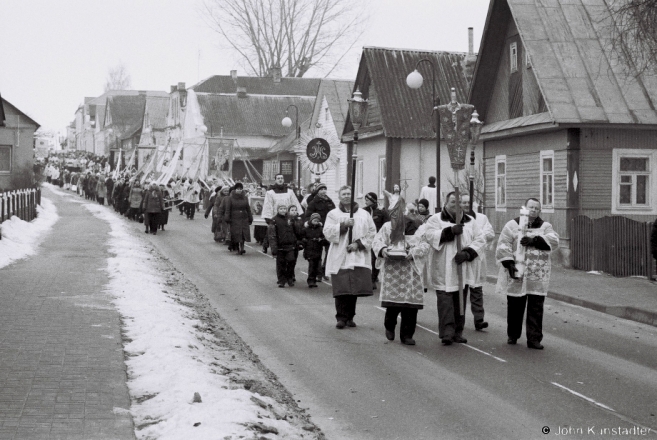 Easter Morning Procession, Iuje 2013, 2013067b-14A.jpg