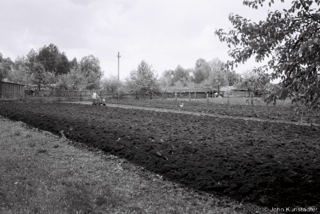 Family-Farming-in-Polesia-Small-Scale-Mechanization-Advances-Step-by-Step-Tsjerablichy-2016-2016165b-19A