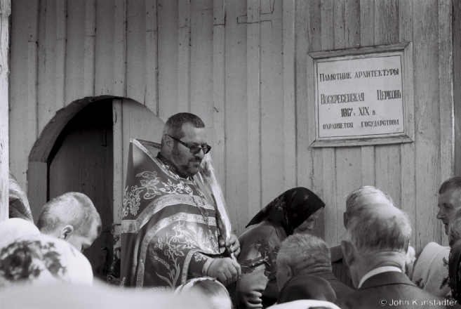 Father Mikalaj Mazgou, Feast of the Resurrection, Al'homjel' 2013, 2013114-32A
