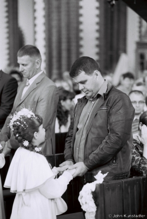Pledging Love and Obedience to One's Parents, First Communion, Shylavichy 2015, F1070035(2015158-