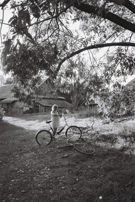 Polesian-Light-in-August-Jana-with-Her-Bike-Tsjerablichy-2011-2011269-32A