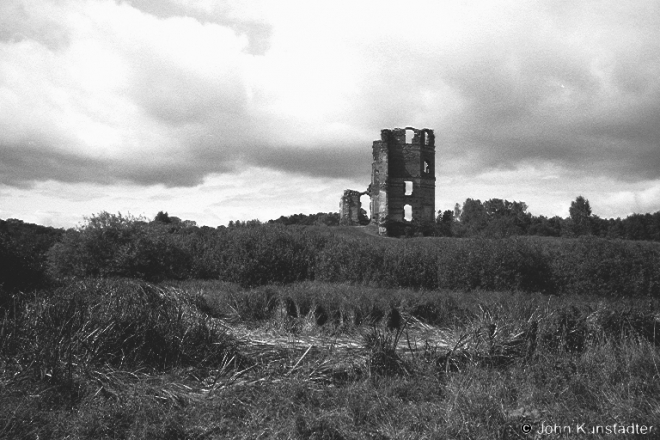 bjely-kovjel-castle-smaljany-2010