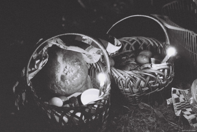 blessing-of-easter-bread-at-dawn-azdamichy-easter-day-2013-2013097a