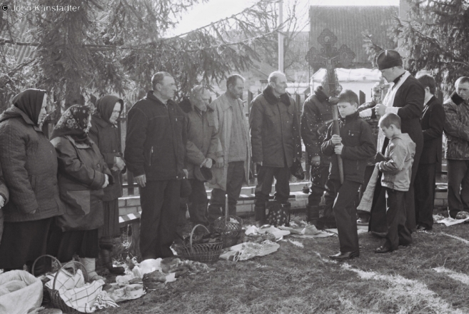 blessing-of-easter-bread-azdamichy-2010