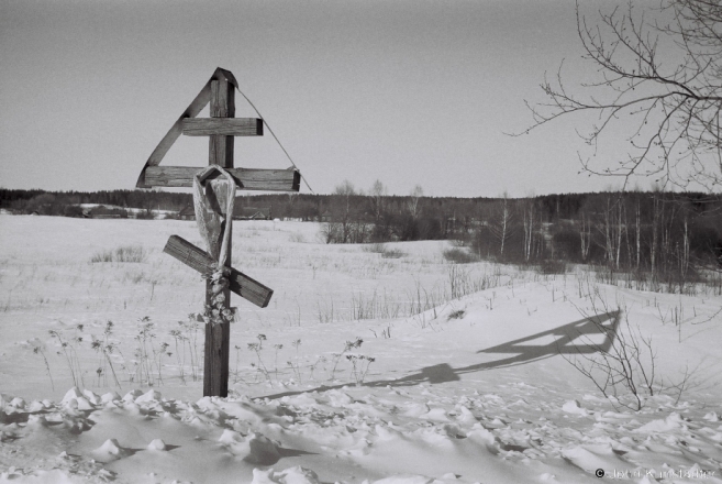crosses-of-belarus-xiii-roadside-cross-kichyna-2013-f10600092013055a