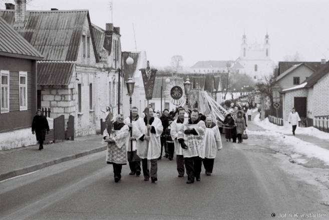 easter-morning-procession-iuje-2013-f11100082013067b