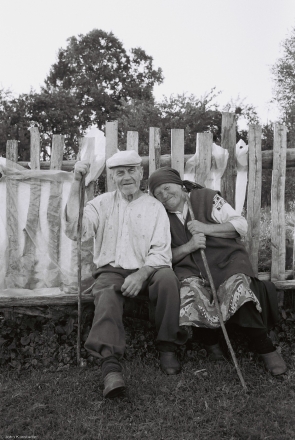 granddad-ivan-and-granny-vulljana-tsjerablichy-2011-2011274a