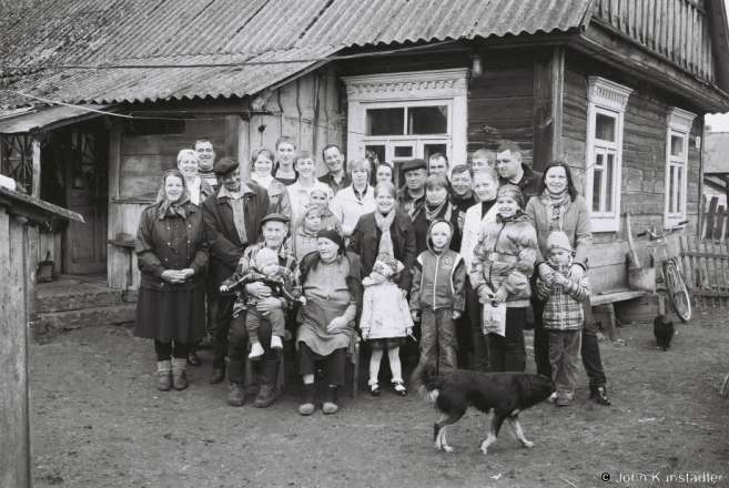 granddad-ivan-granny-vulljanas-family-easter-day-tsjerablichy-2012-2012092-21