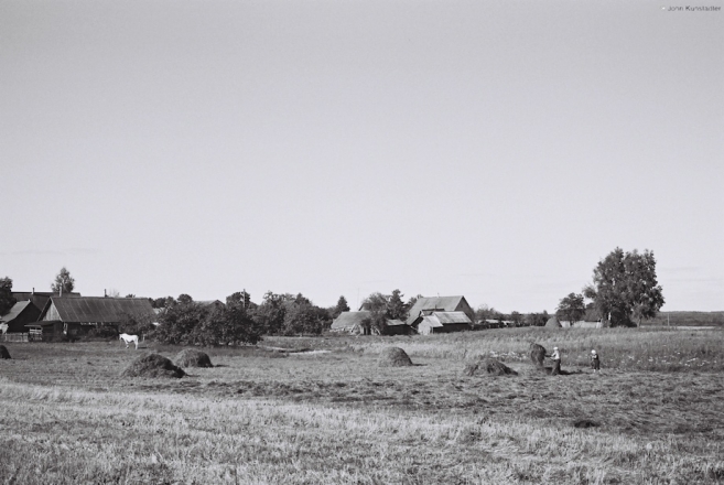 haying-in-august-sjarhjejevichy-2009
