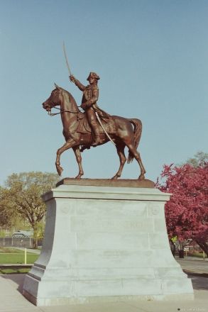 kosciuszko-statue-chicago-2002-2002097-4a