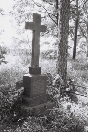 memorial-to-fallen-insurgents-1863-rebellion-kosava-2012-f10900212012255b