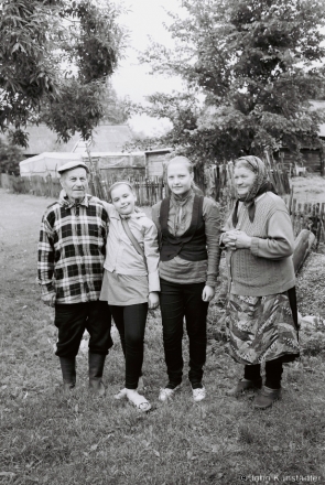 three-generations-tsjerablichy-2010